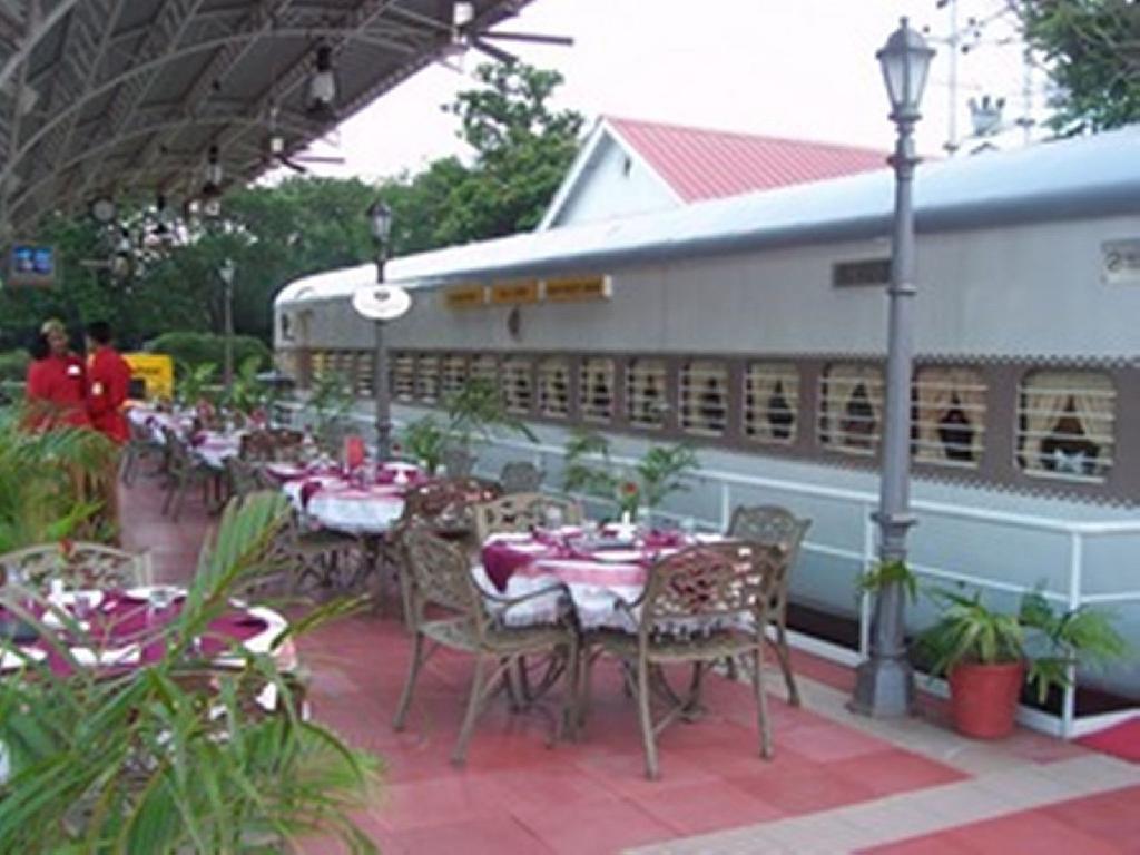 Hotel Lake View Ashok Bhopal Exterior photo